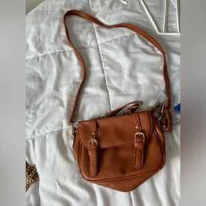 Brown purse.